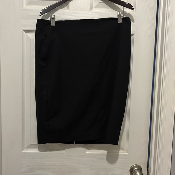 LOFT Dresses & Skirts - Loft skirt